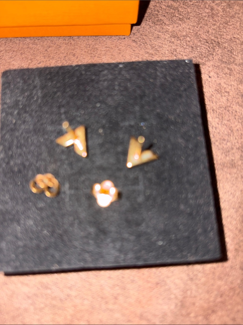 Louis Vuitton Gold V-Point Stud Earrings - Picture 3 of 6